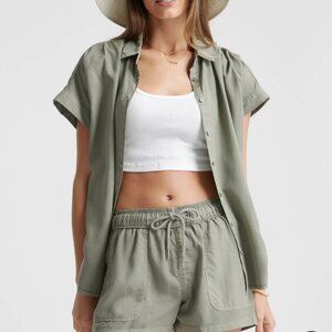 Quince Vintage Wash Tencel Camp Shirt, Olive Green, Size M, Short Sleeve Button